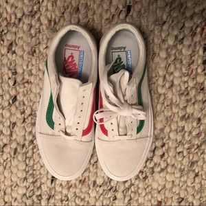 VANS NWOT white suede lace up sneakers woman’s 8